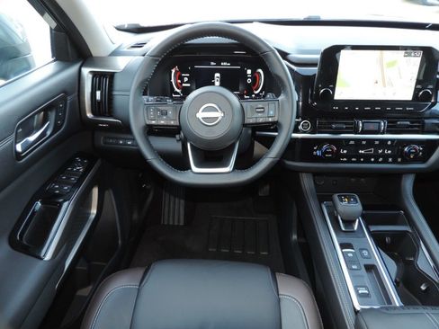 Used 2024 Nissan Pathfinder Platinum w/ Cargo Package FWD image 23