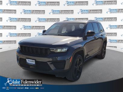 Used 2023 Jeep Grand Cherokee Altitude