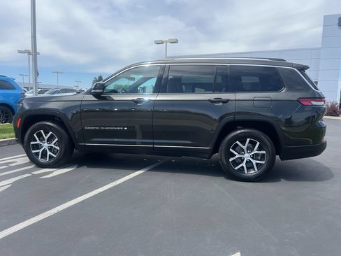 Used 2023 Jeep Grand Cherokee L Limited w/ Luxury Tech Group II AWD/4WD image 26