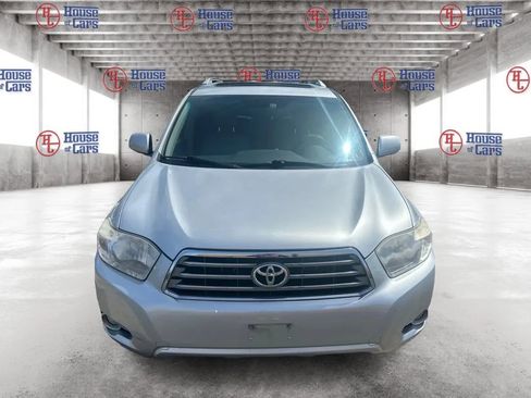 Used 2010 Toyota Highlander Limited AWD/4WD image 2