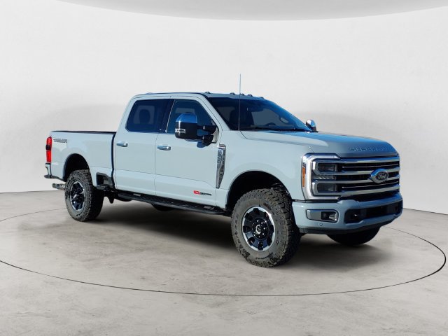 Certified 2026 Ford F350 Platinum w/ Platinum Plus Package AWD/4WD image 3