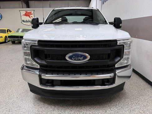 Used 2022 Ford F350 XL w/ Power Equipment Group image 27
