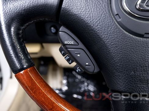 Used 2010 Lexus SC 430 Convertible image 38