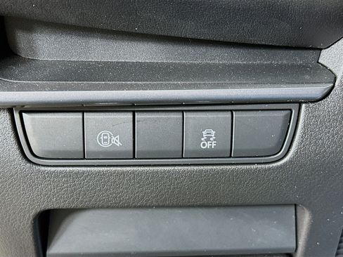 Used 2025 MAZDA MAZDA3 s Sport image 17