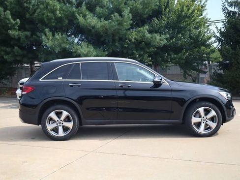 Used 2022 Mercedes-Benz GLC 300 4MATIC w/ Driver Assistance Package image 5