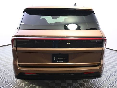 New 2026 Lincoln Navigator L Black Label AWD/4WD image 5