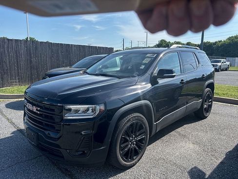 Used 2023 GMC Acadia SLT w/ Elevation Edition AWD/4WD image 3