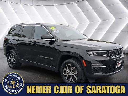 Used 2023 Jeep Grand Cherokee Limited AWD/4WD image 1