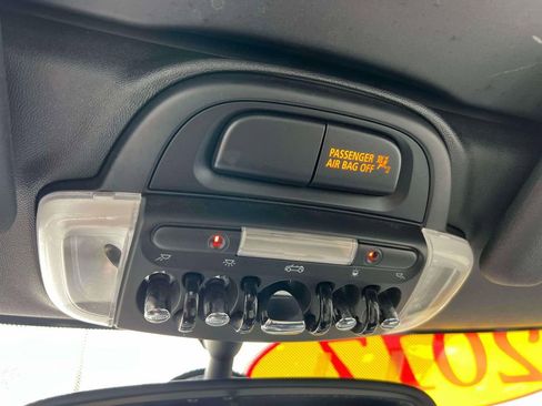 Used 2017 MINI Cooper S image 28