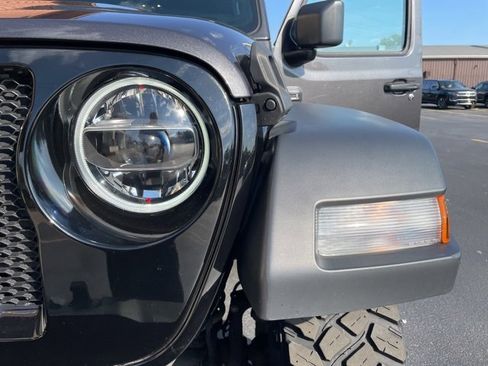 Certified 2021 Jeep Wrangler Willys image 15