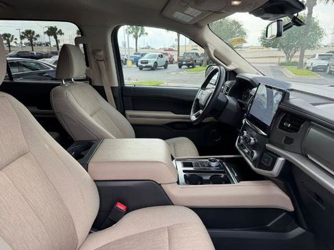 Certified 2023 Ford Expedition XLT RWD image 23