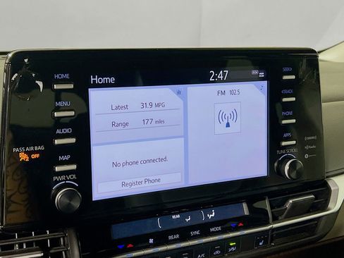 Certified 2024 Toyota Sienna XLE FWD image 14