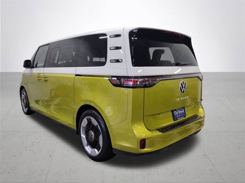 New 2025 Volkswagen ID. Buzz Pro S Plus image 11
