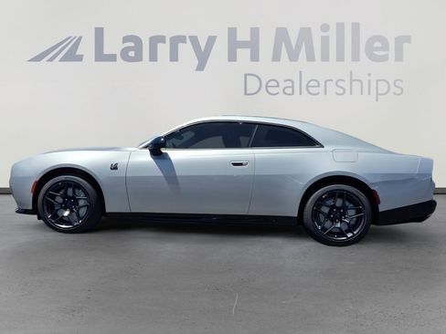 New 2026 Dodge Charger Scat Pack w/ Blacktop Package AWD/4WD image 2