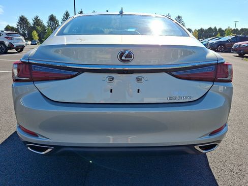 Used 2021 Lexus ES 350 w/ Accessory Package 2 FWD image 6