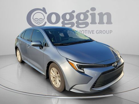 Certified 2024 Toyota Corolla XLE FWD image 8