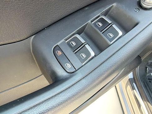 Used 2016 Audi Q5 2.0T Premium Plus w/ Technology Package AWD/4WD image 19
