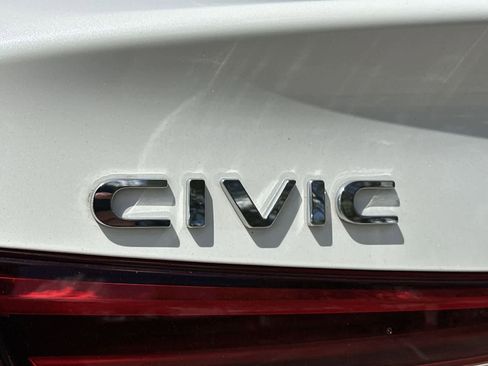 Used 2024 Honda Civic Sport image 8