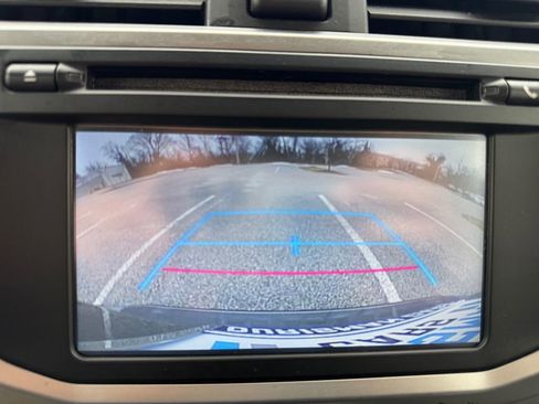 Used 2016 Toyota 4Runner SR5 image 17