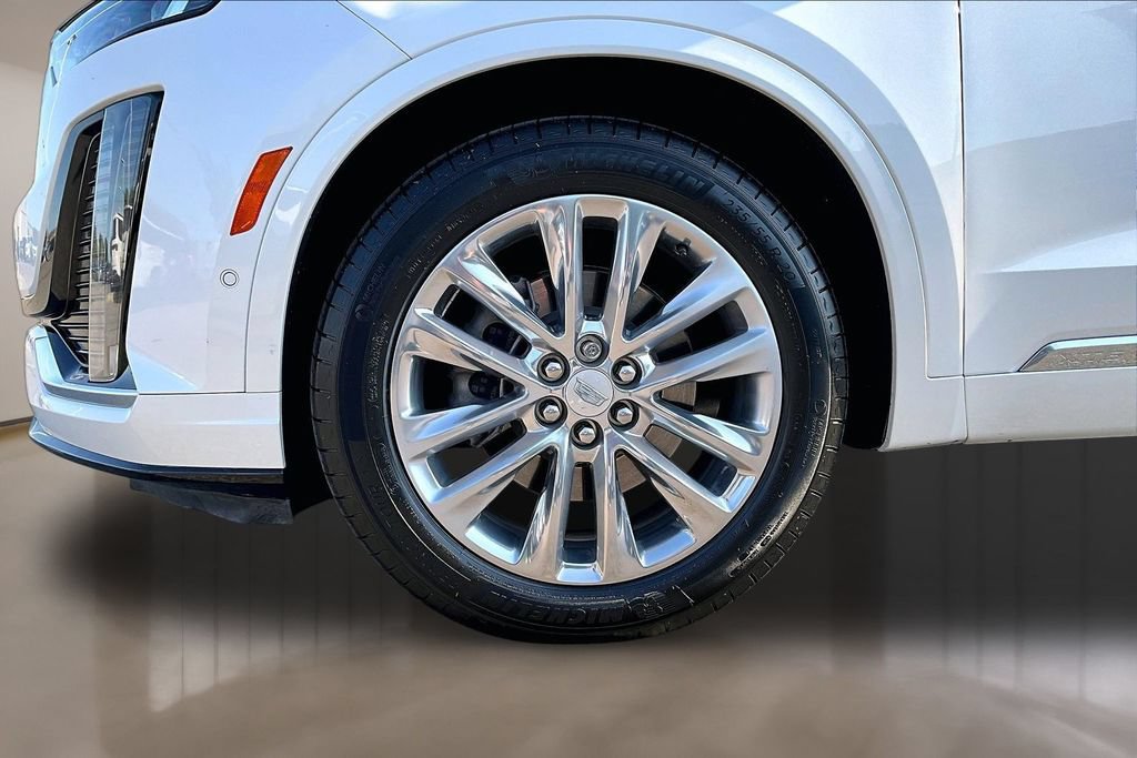 Used 2021 Cadillac XT6 Premium Luxury FWD image 8