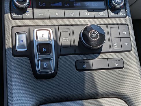 Used 2025 Hyundai Palisade SEL FWD image 26