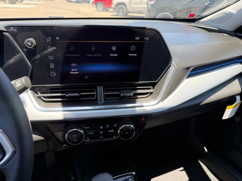 New 2026 Chevrolet Trax LT w/ Midnight Edition FWD image 21