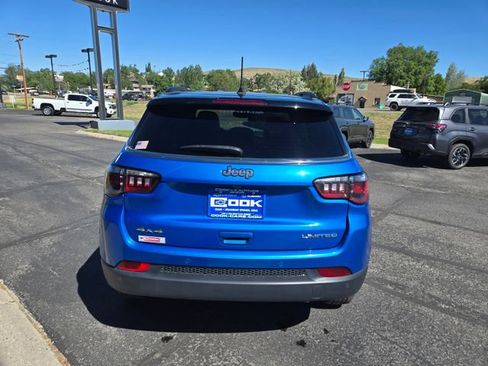 Used 2025 Jeep Compass Limited AWD/4WD image 4