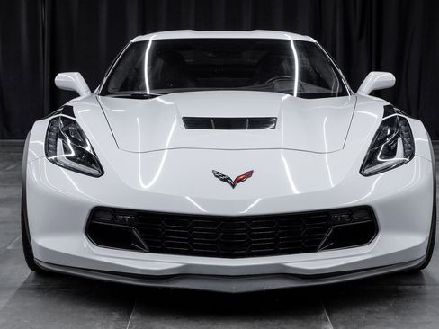 Used 2018 Chevrolet Corvette Grand Sport image 8