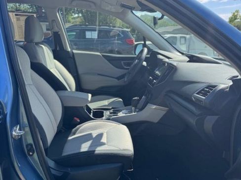 Used 2023 Subaru Forester AWD/4WD image 14