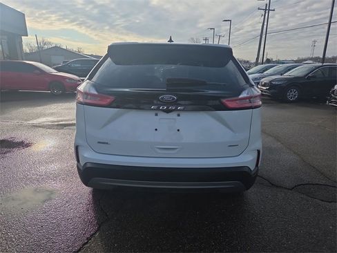 Certified 2024 Ford Edge SEL w/ Convenience Package image 24