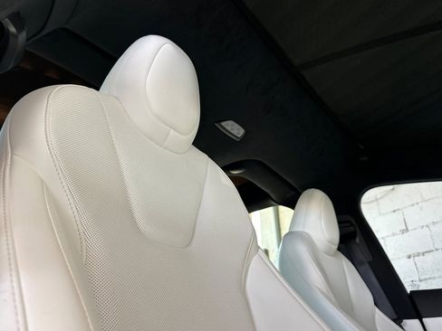 Used 2023 Tesla Model X AWD/4WD image 16