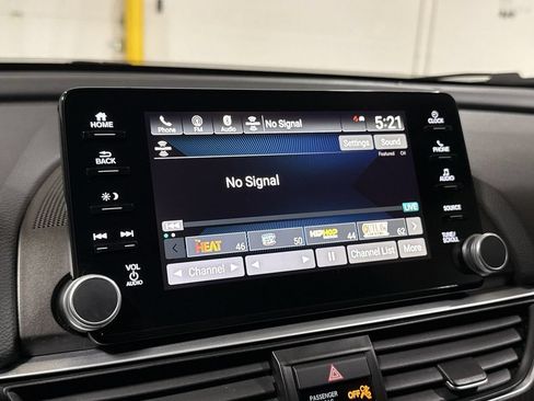 Used 2019 Honda Accord EX image 14