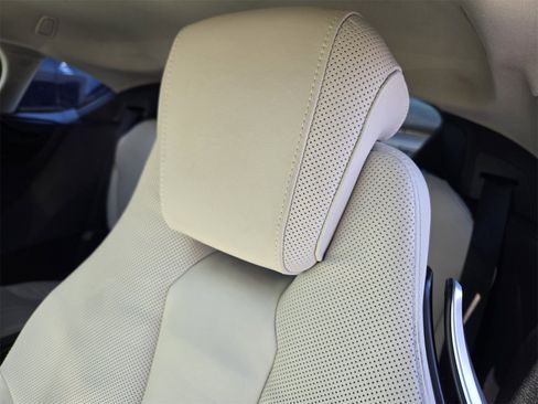 Used 2015 BMW i8 image 24