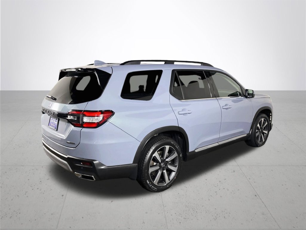 Used 2024 Honda Pilot Touring image 6
