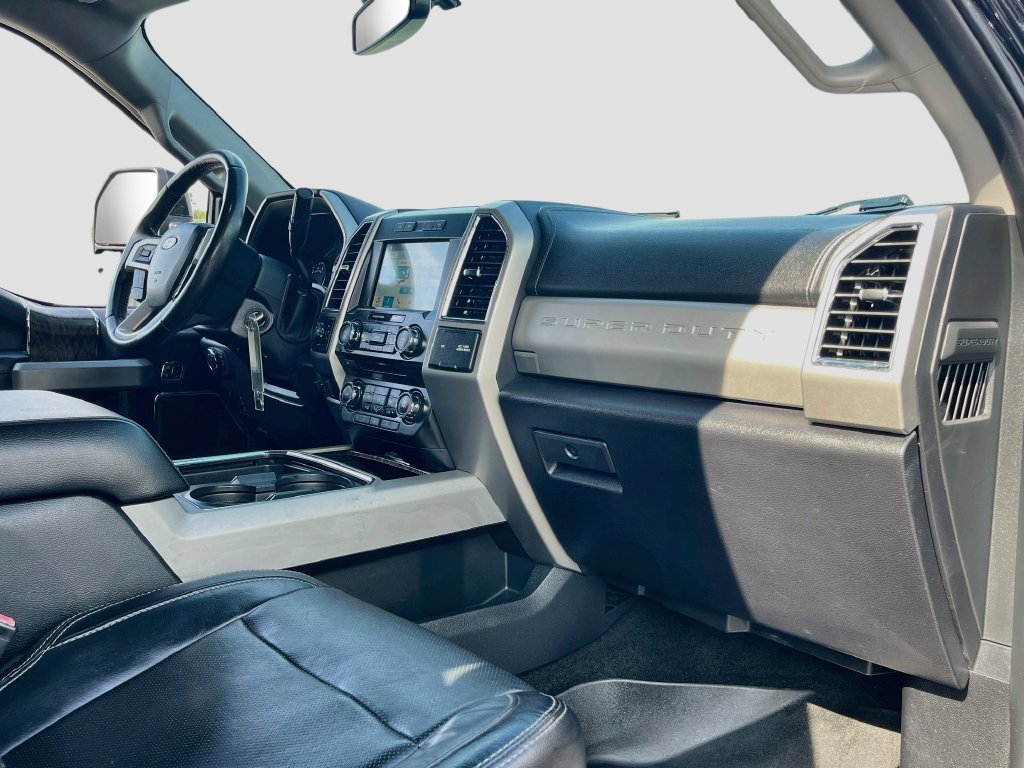 Used 2018 Ford F250 Lariat w/ Lariat Value Package AWD/4WD image 28