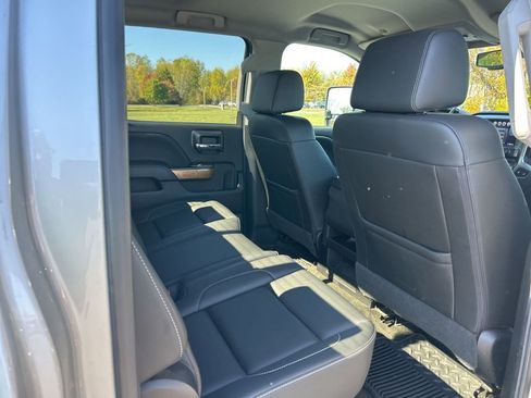 Used 2018 Chevrolet Silverado 3500 LTZ w/ Duramax Plus Package image 34