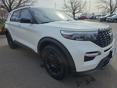 Used 2020 Ford Explorer ST w/ Premium Technology Package image 8