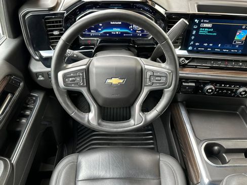 Certified 2024 Chevrolet Silverado 3500 LT w/ Convenience Package AWD/4WD image 15