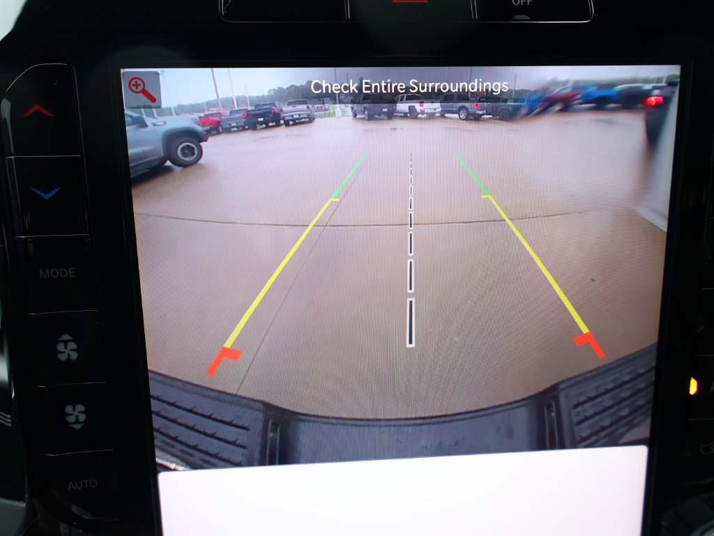 Used 2025 RAM 2500 Laramie AWD/4WD image 23