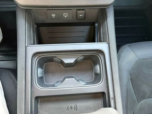 Used 2023 Land Rover Defender 110 Carpathian Edition image 37