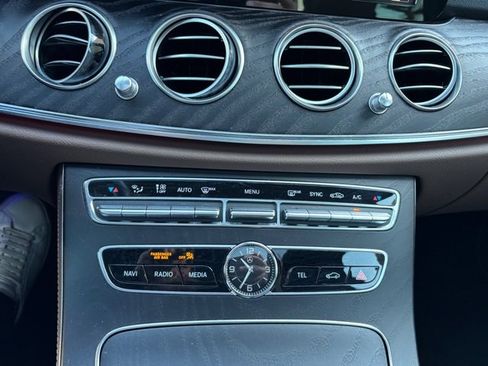 Used 2019 Mercedes-Benz E 300 w/ Premium 1 Package image 41