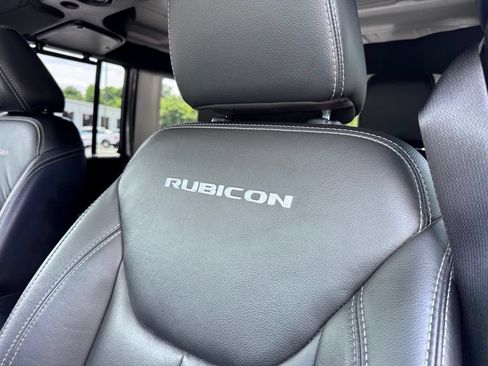 Used 2016 Jeep Wrangler Unlimited Rubicon AWD/4WD image 18