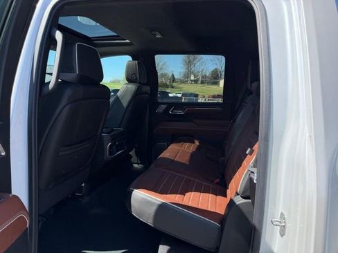 Used 2024 GMC Sierra 2500 Denali Ultimate w/ Max Trailering Package image 7
