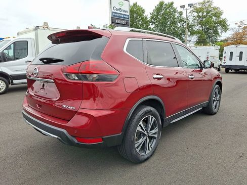 Used 2019 Nissan Rogue SV w/ Sun & Sound Touring Package image 6