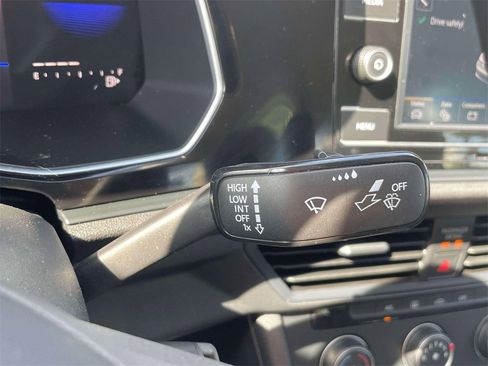 Used 2022 Volkswagen Jetta S image 23