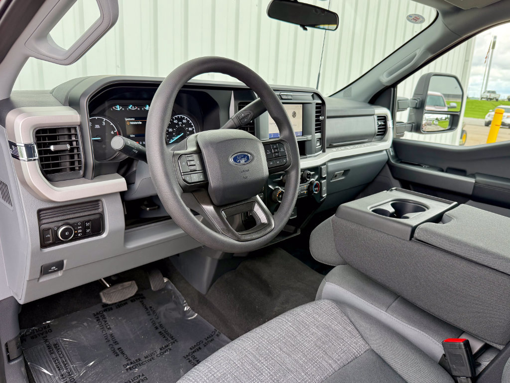 New 2026 Ford F250 XLT w/ FX4 Off-Road Package AWD/4WD image 10
