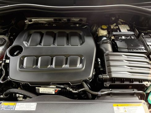 Used 2026 Volkswagen Tiguan SE FWD image 29