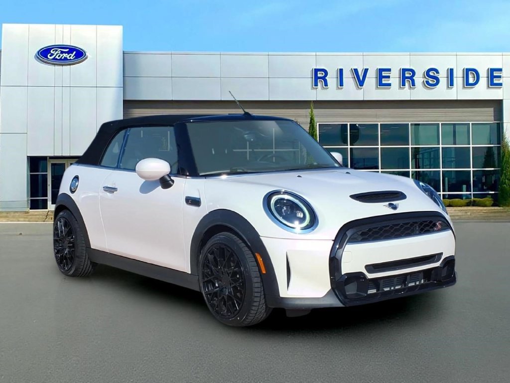 Used 2024 MINI Cooper S FWD image 1