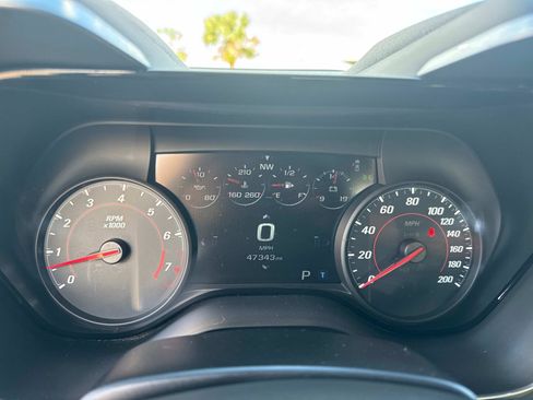 Used 2016 Chevrolet Camaro SS image 25
