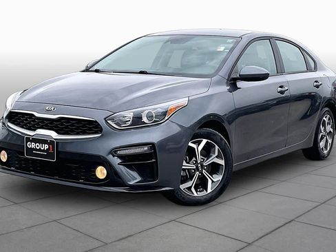 Used 2021 Kia Forte LXS FWD image 2